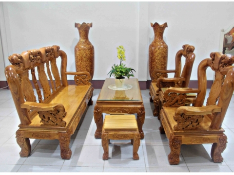 LÀM SAO ĐỂ PHÂN BIỆT CÁC LOẠI GỖ TỰ NHIÊN KHI CHỌN MUA NỘI THẤT GỖ ?